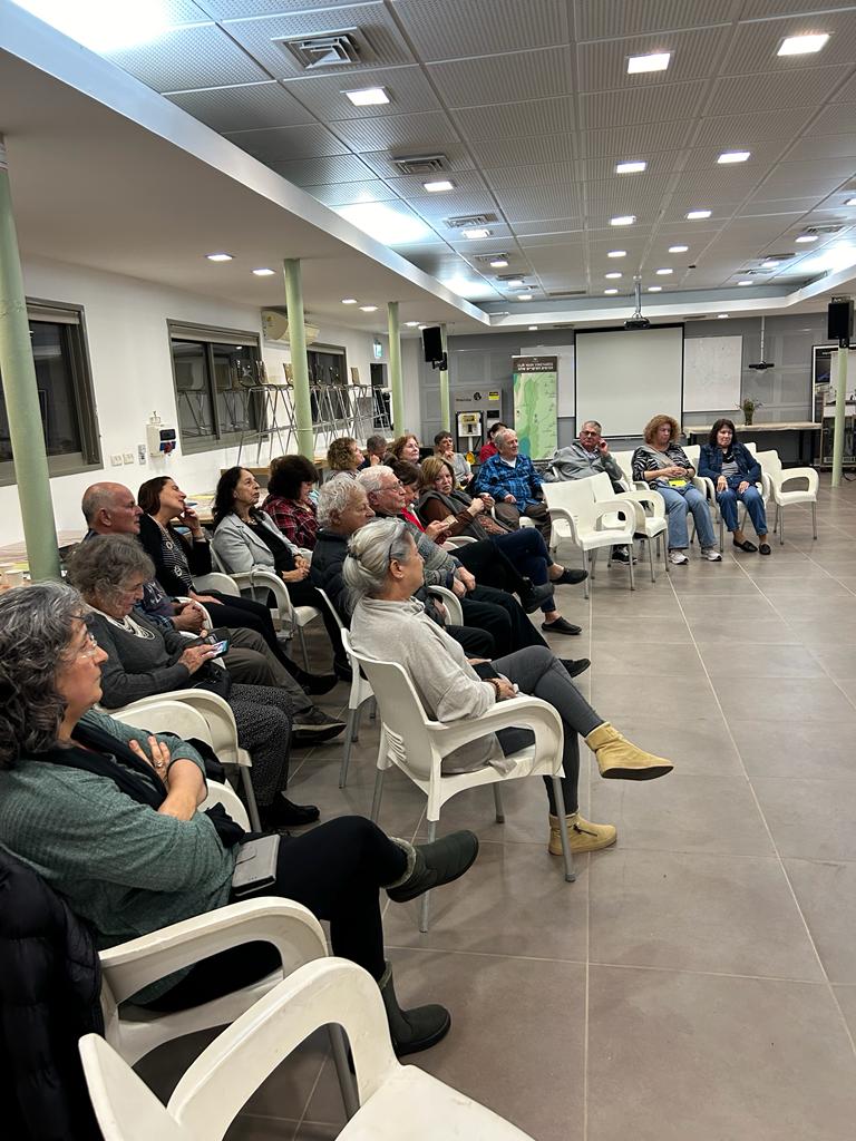 אהובה וטאטו - שירה לטינית - 5.jpg