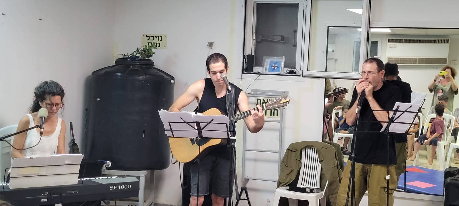 גליליאו - מופע לילדים במקלט - 4.jpg