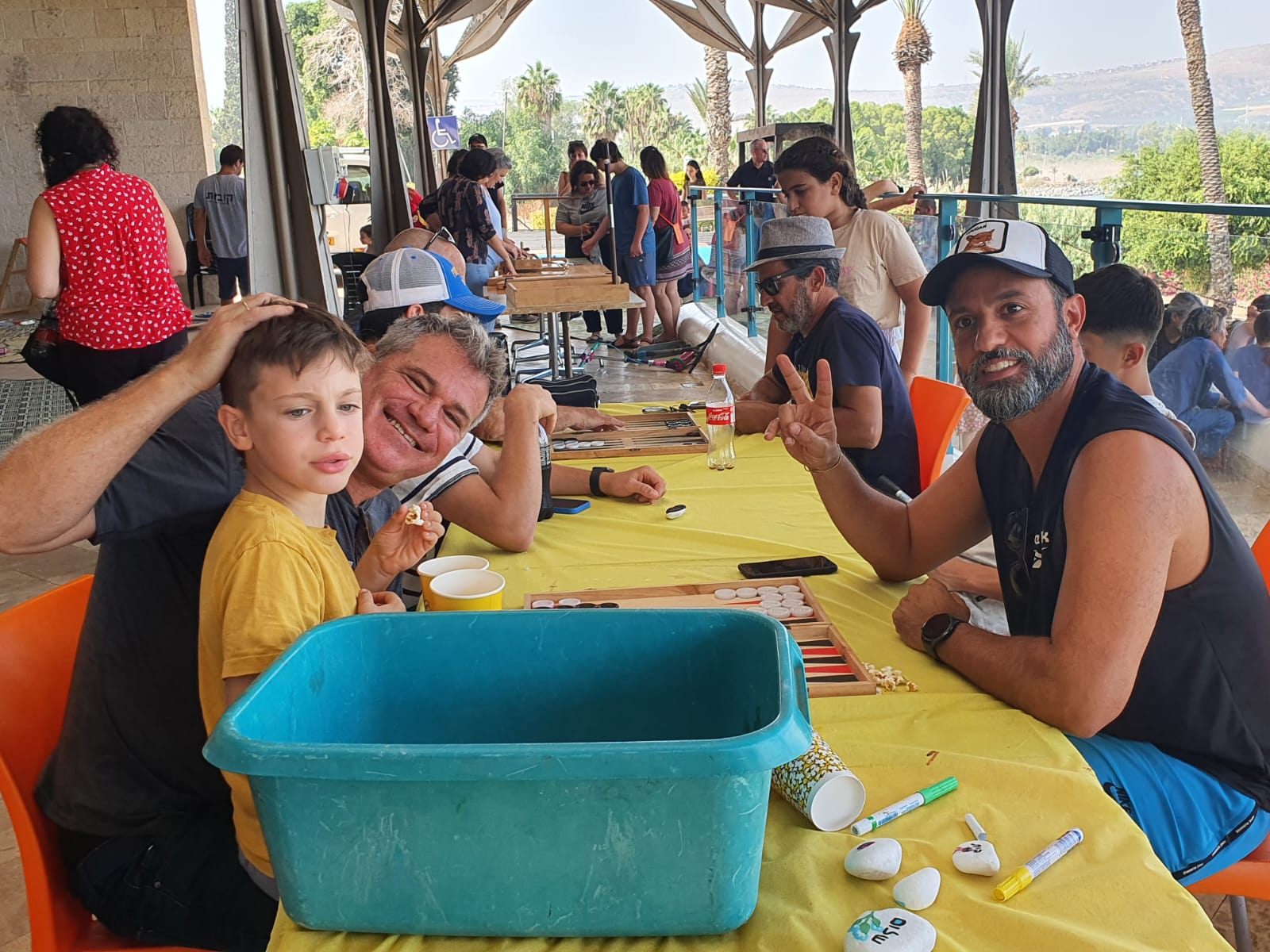 מפגש קהילתי בבית גבריאל יום ג  24-10 - צילום נופית אלון   גילאור כהן, אביב מרון, זוהר מרון.jpg