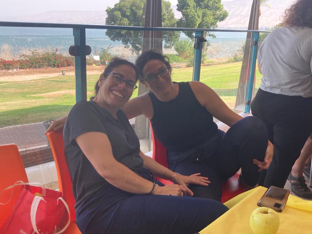 מפגש קהילתי בבית גבריאל יום ג  24-10 - צילום סיון מזרחי    הילה זורע, חנית משה.jpg