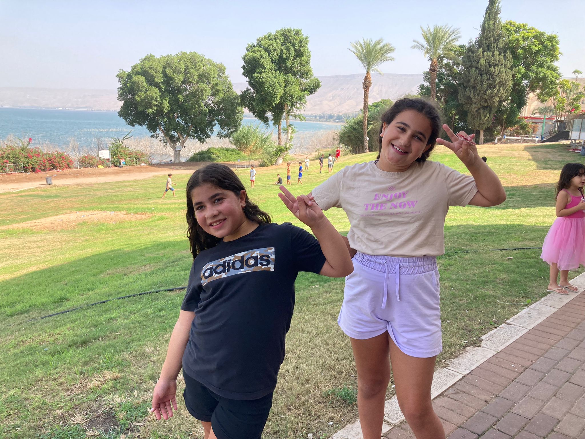 מפגש קהילתי בבית גבריאל יום ג  24-10 - צילום סיון מזרחי    מיה מלול נגה יוגב שי מזרחי.jpg