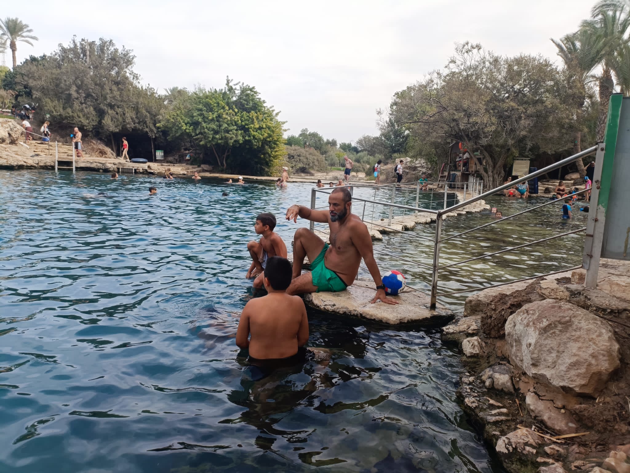 מפגש קהילתי בסחנה צילמו סיוון סעדיה ומאור הורוביץ  10-11-2023 - 21.jpg