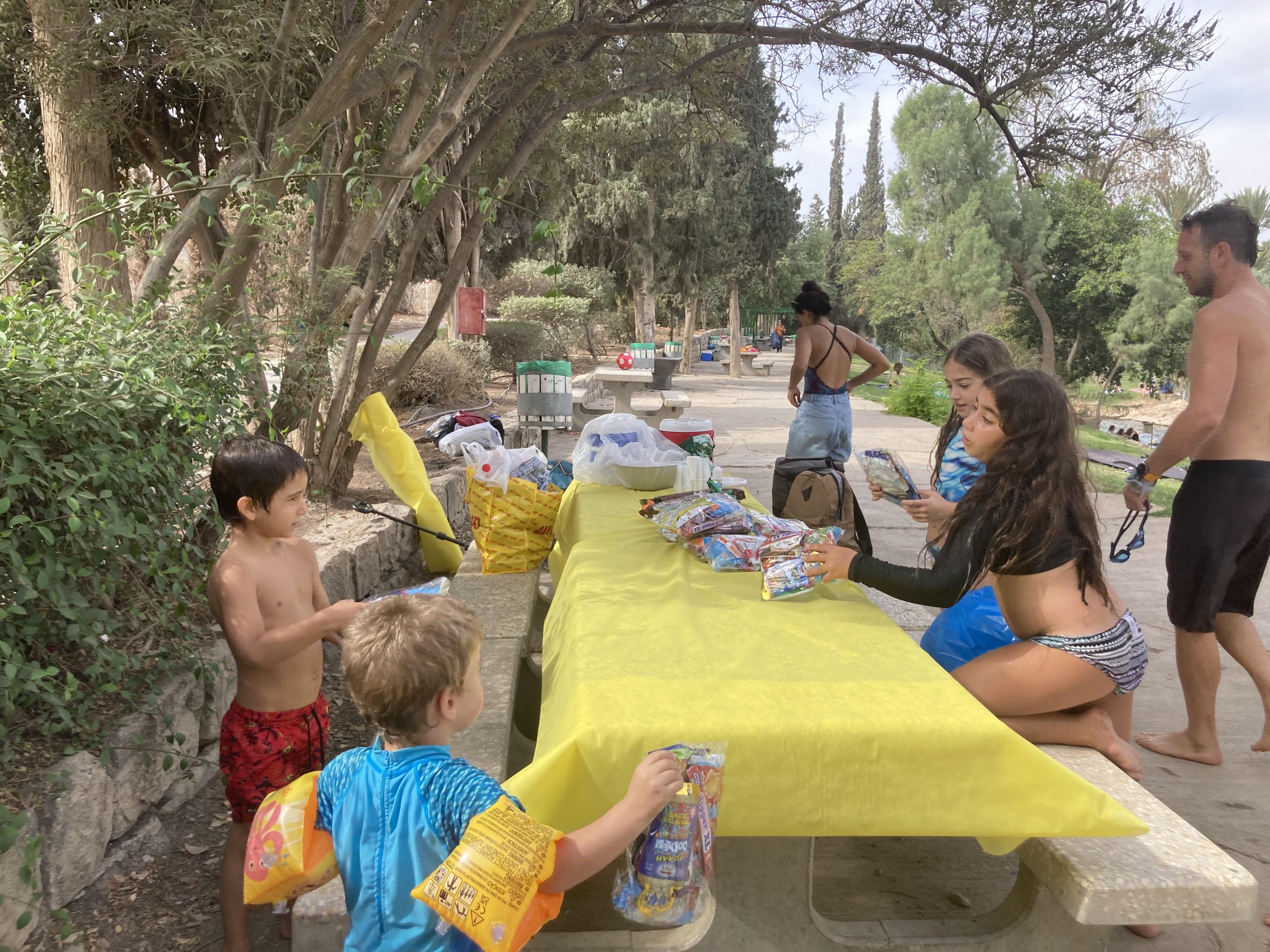 מפגש קהילתי בסחנה צילמו סיוון סעדיה ומאור הורוביץ  10-11-2023 - 48.jpg