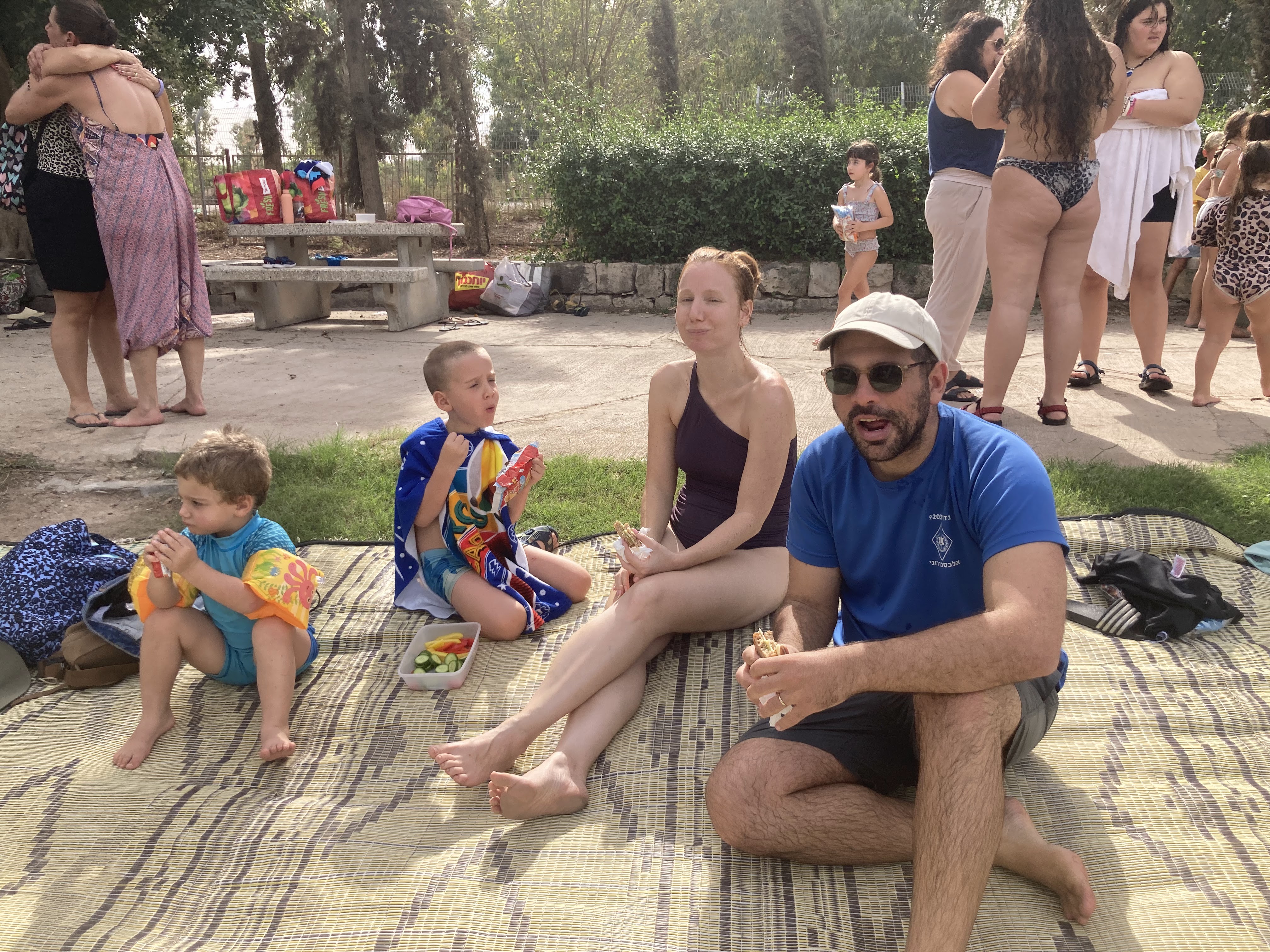 מפגש קהילתי בסחנה צילמו סיוון סעדיה ומאור הורוביץ  10-11-2023 - 52.jpg