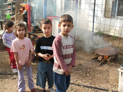 1070_חינוך - גן שיטה מתאפרים 2005 - 111.JPG
