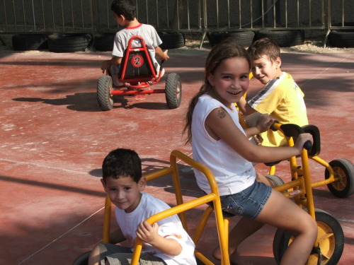 1073_חינוך - גן שיטה עם סבתא חוה שלזינגר - 2005 - 1178.JPG
