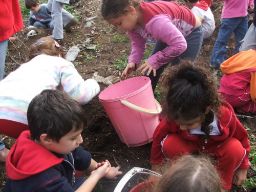 1078_חינוך - גן שיטה עם סבתא חוה שלזינגר - 2005 - 1199.JPG
