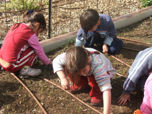 1079_חינוך - גן שיטה עם סבתא חוה שלזינגר - 2005 - 1205.JPG