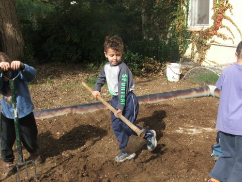 1083_חינוך - גן שיטה עם סבתא חוה שלזינגר - 2005 - 1209.JPG
