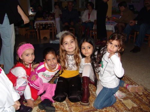 1123_חינוך - חג חנוכה - גן שיטה - 2004 - 13.JPG