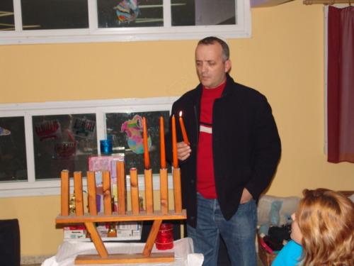1128_חינוך - חג חנוכה - גן שיטה - 2004 - 34.JPG