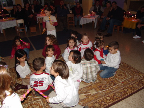 1137_חינוך - חג חנוכה - גן שיטה - 2004 - 53.JPG
