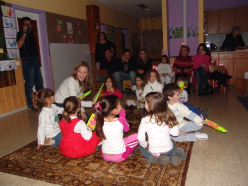 1138_חינוך - חג חנוכה - גן שיטה - 2004 - 56.JPG