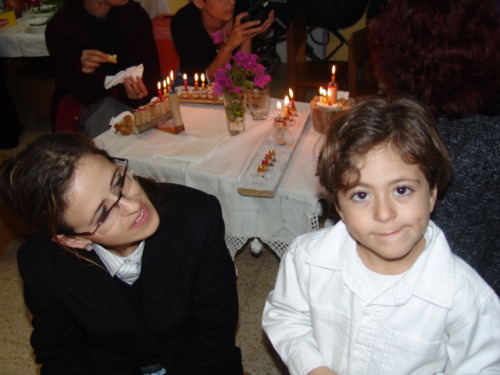 1150_חינוך - חג חנוכה - גן שיטה - 2004 - 77.JPG