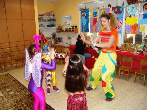 1164_חינוך - פורים בגן שיטה יובל שחר 2005 025.jpg