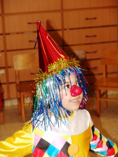 1168_חינוך - פורים בגן שיטה יובל שחר 2005 030.jpg