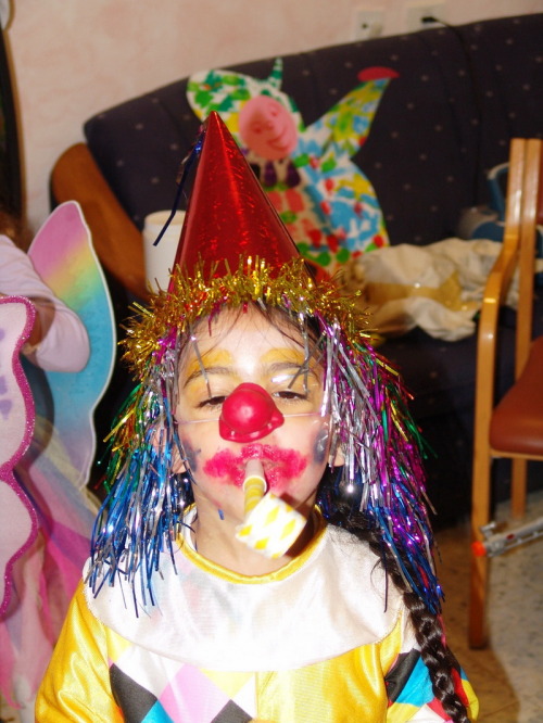 1196_חינוך - פורים בגן שיטה יובל שחר 2005 081.jpg