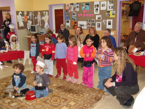 1254_חנוך - יום המשפחה בגן שיטה - 2005 - 130.jpg