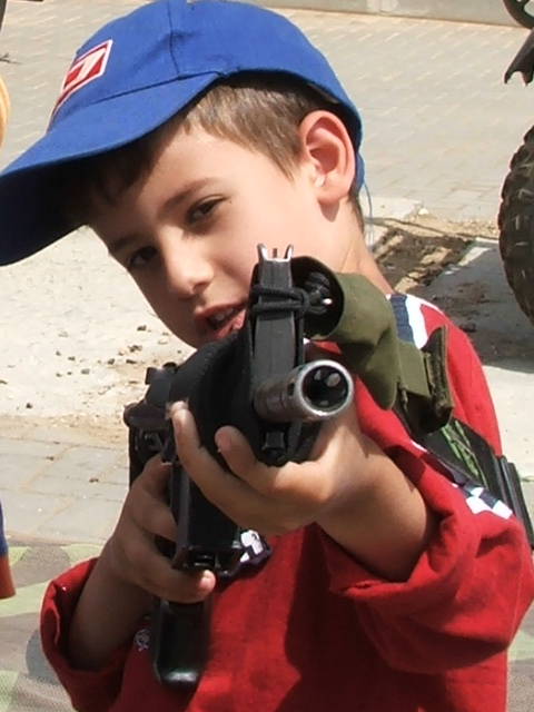984_חינוך - ביקור גן שיטה בבסיס צבאי - 2005 - 407.JPG