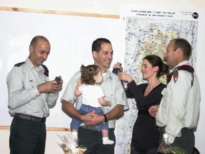 12050_דרור שלזינגר בצבא.jpg