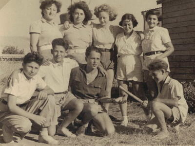 2314_3.3. עדנה ר. אביבה _ אירית_ חוה ש. חנה לנג. אברי פהר_ שמו6.1.jpg