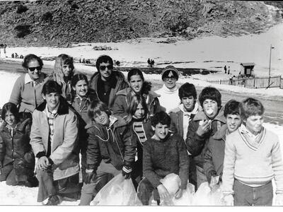 28. קב שקד בחורף 1978 בחרמון כתה ה-ו.jpg