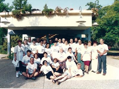 3. הגורים במפגש 1994.jpg