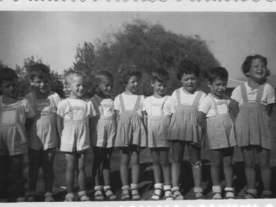 369_קב אילה - מאלבום אסתר מנצ'ר  1955.jpg