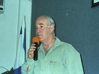 6480_ אחי בר לוי (צולם ב-2000) מס-4221090.jpg