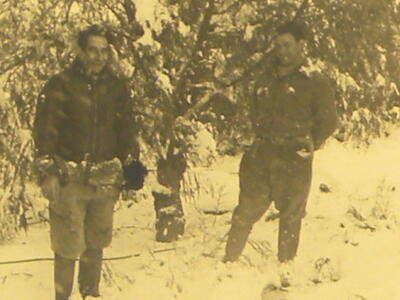 839_נופים - שלג חנן פלד ואפי פרום 1950.jpg