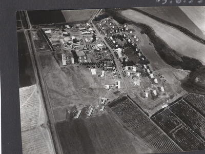 92. 1955 צילום אוויר של שדה נחמיה.jpg