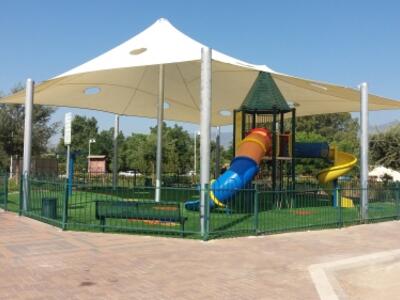9770_גן משחקים.jpg