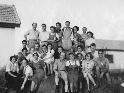 1938