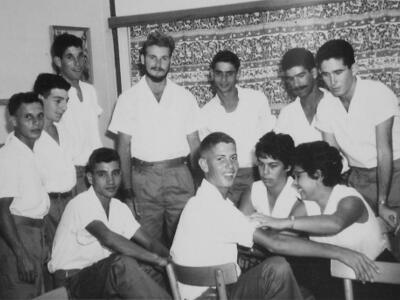 1958
