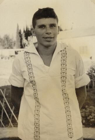 יעקב הרץ יב.jpg
