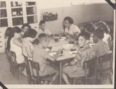 כיתה ב - 2.jpg
