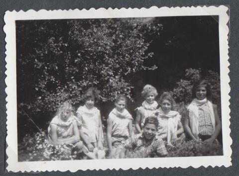כלנית אלבום 3 - 28. טיול שנתי 1957.jpg