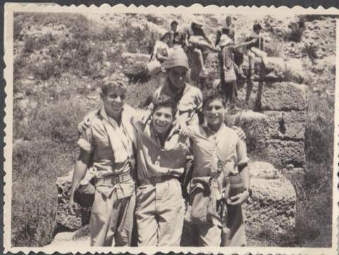 כלנית אלבום 3 - 40 טיול .jpg