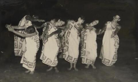 10280_273. קב' כלנית לחברות 1964 ריקוד לפי השיר אלוהה של זאב.JPG