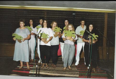 210._סיום_בית-ספר-קבוצת_דקל_1988.jpg